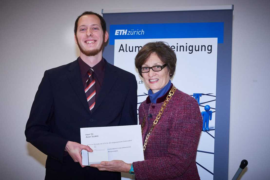 Enlarged view: Aron Szabo receives ETH Medal